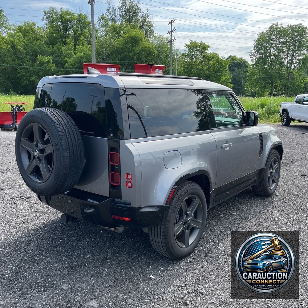 2024 Land Rover Defender 90 P400 X-Dynamic SE