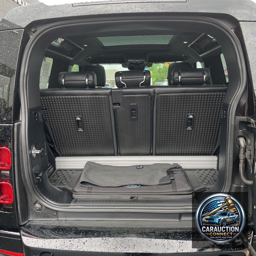 2024 Land Rover Defender 90 P400 X-Dynamic SE