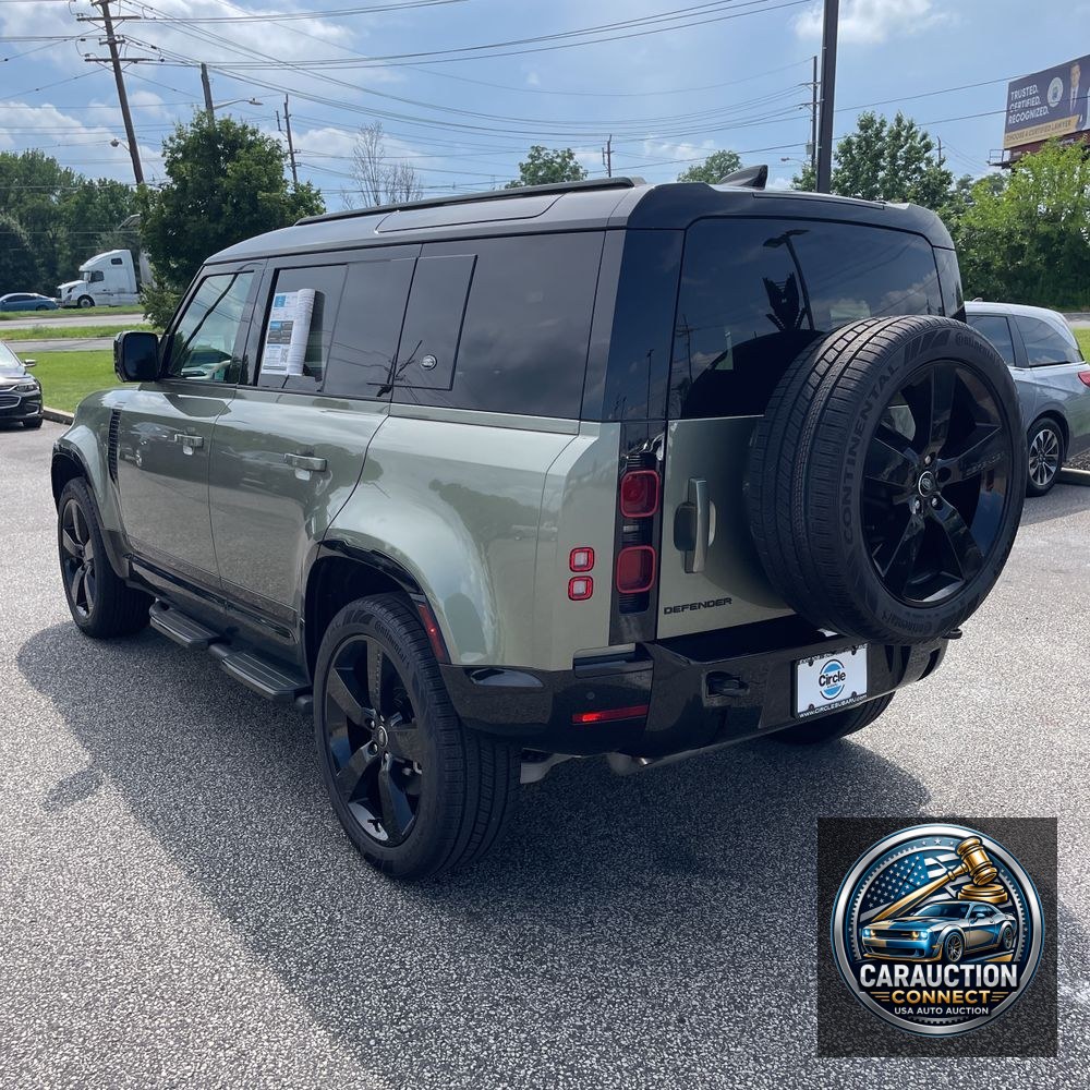 2024 Land Rover Defender 110 P400 X-Dynamic SE