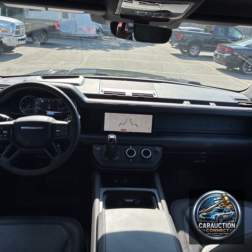 2023 Land Rover Defender 110 X-Dynamic SE