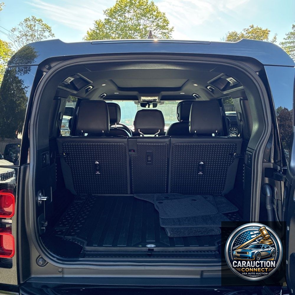 2023 Land Rover Defender 110 X-Dynamic SE