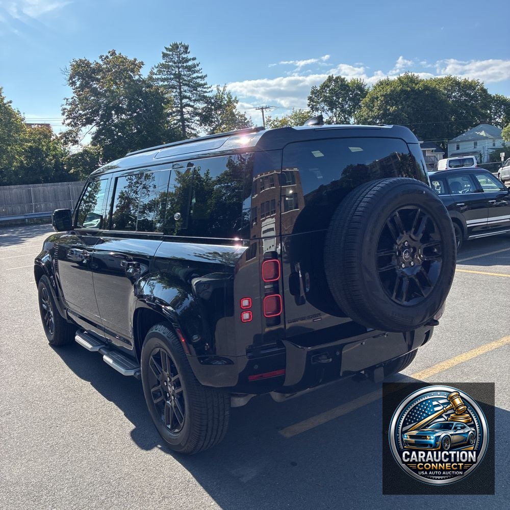 2023 Land Rover Defender 110 X-Dynamic SE