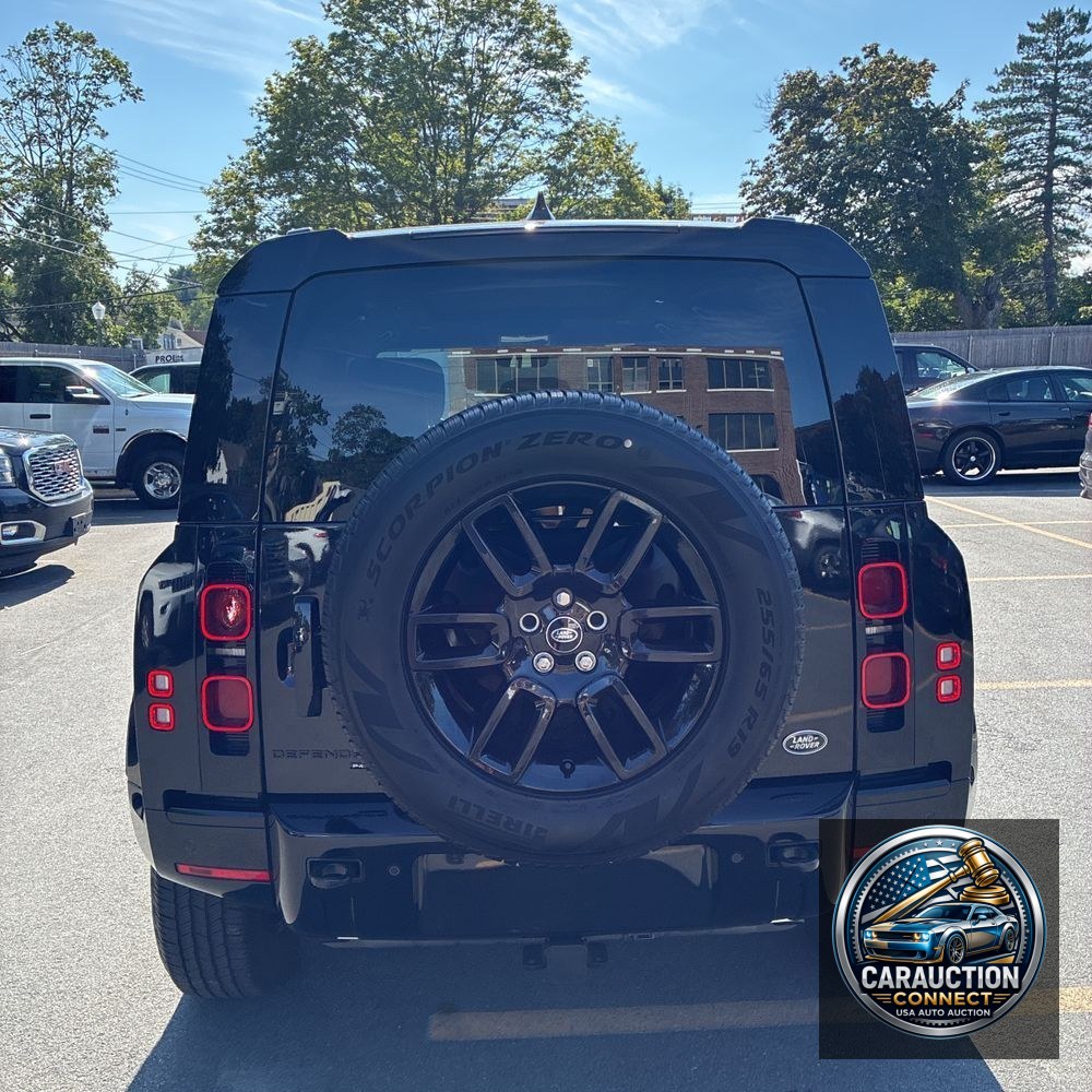 2023 Land Rover Defender 110 X-Dynamic SE