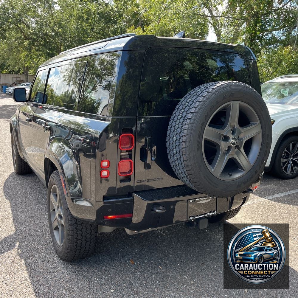 2024 Land Rover Defender 110 P400 X-Dynamic SE