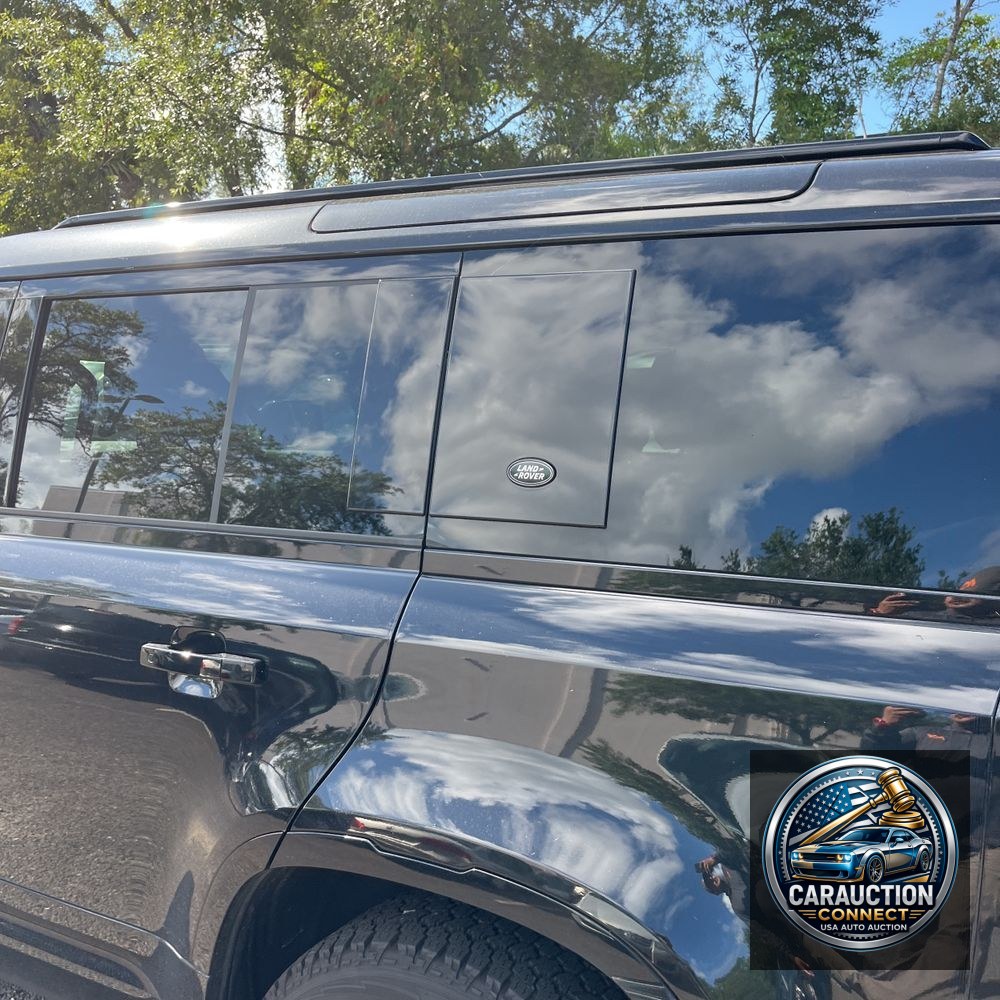 2024 Land Rover Defender 110 P400 X-Dynamic SE