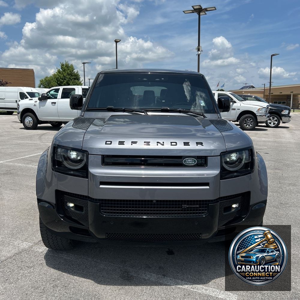 2023 Land Rover Defender 130 X-Dynamic SE