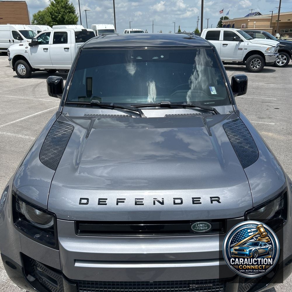 2023 Land Rover Defender 130 X-Dynamic SE