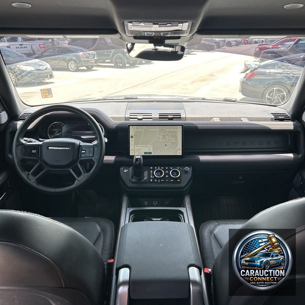 2023 Land Rover Defender 130 X-Dynamic SE