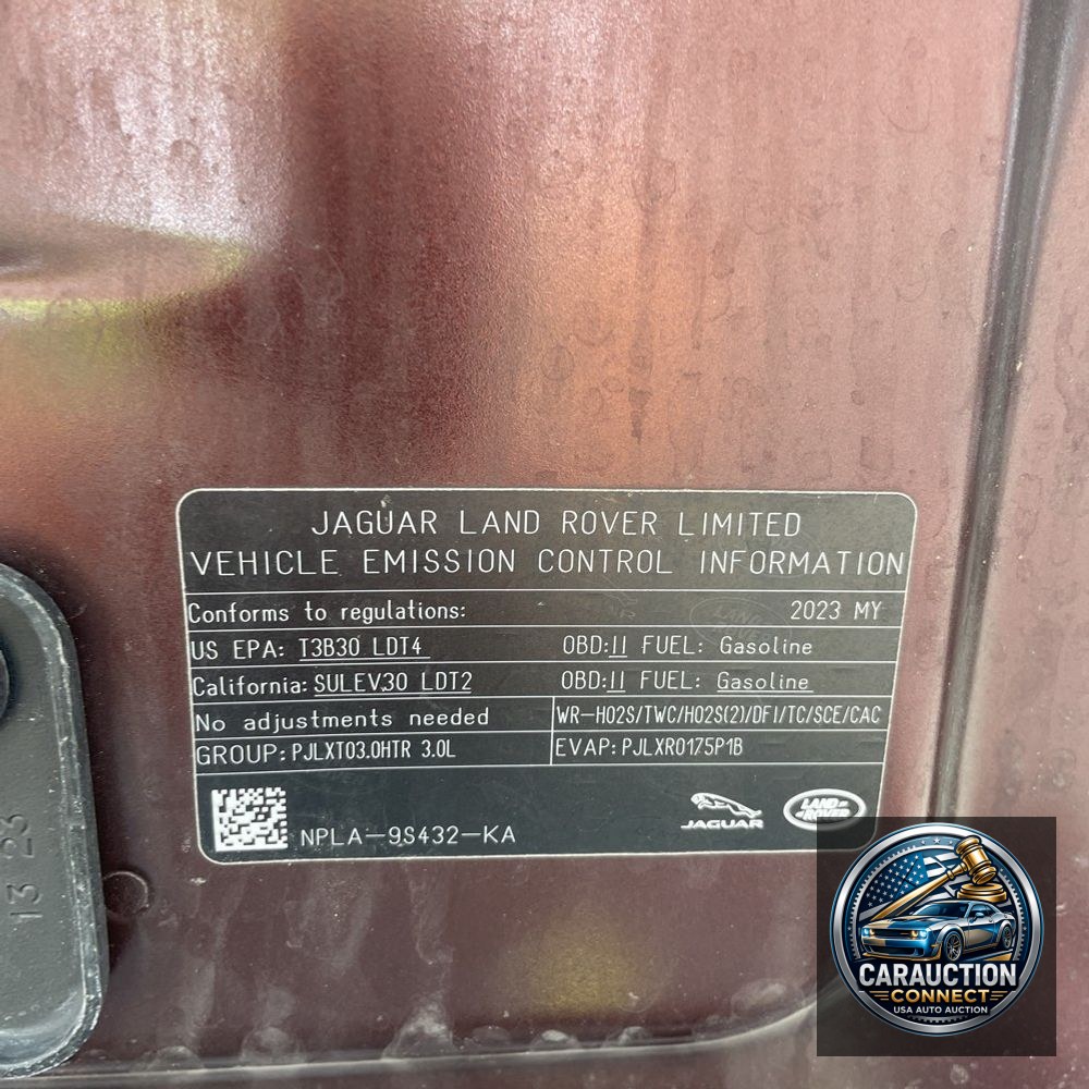 2023 Land Rover Defender 130 X-Dynamic SE