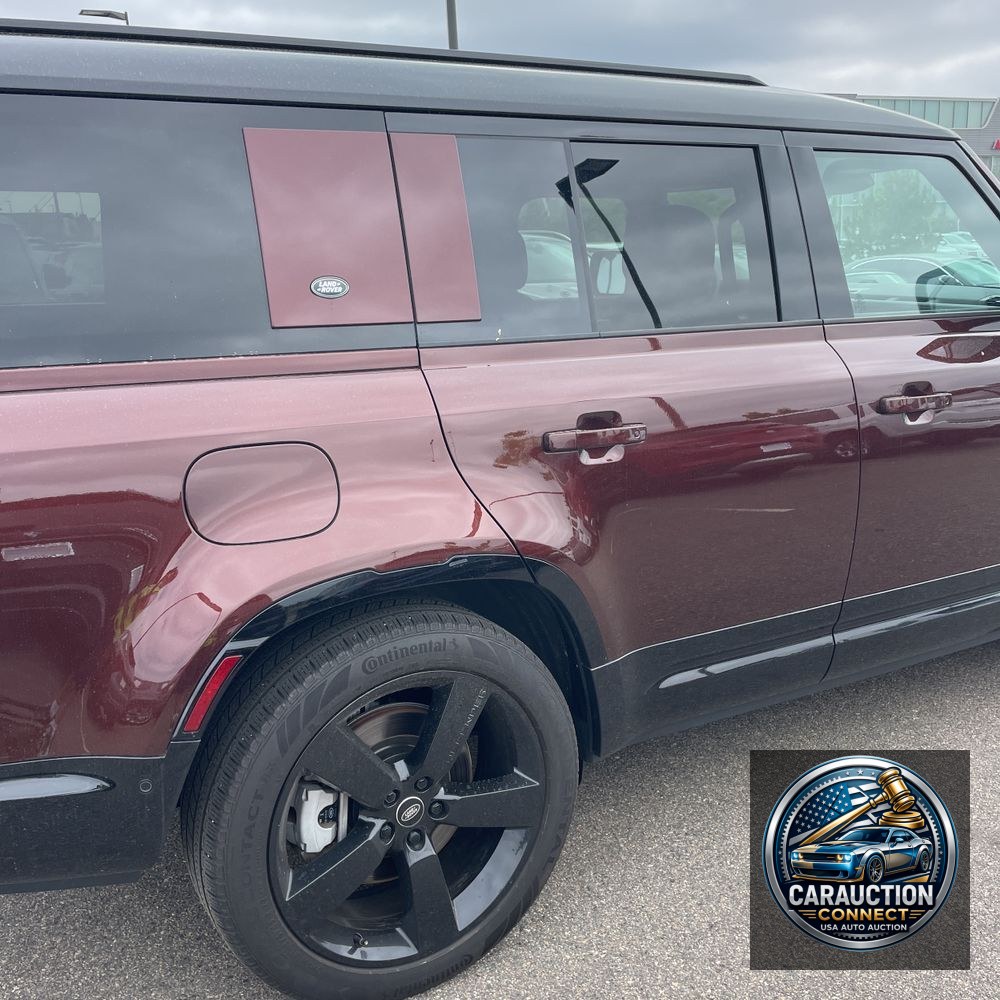 2023 Land Rover Defender 130 X-Dynamic SE