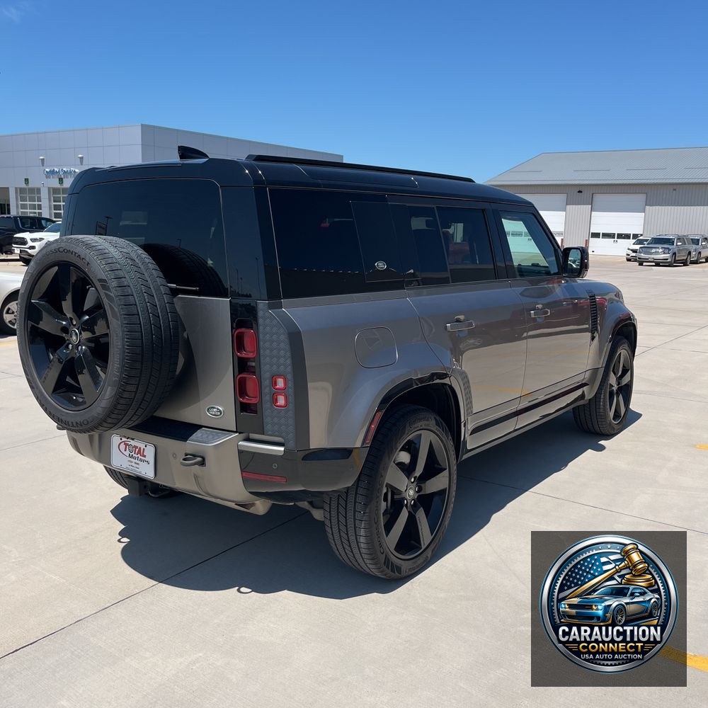 2022 Land Rover Defender 110 X-Dynamic HSE