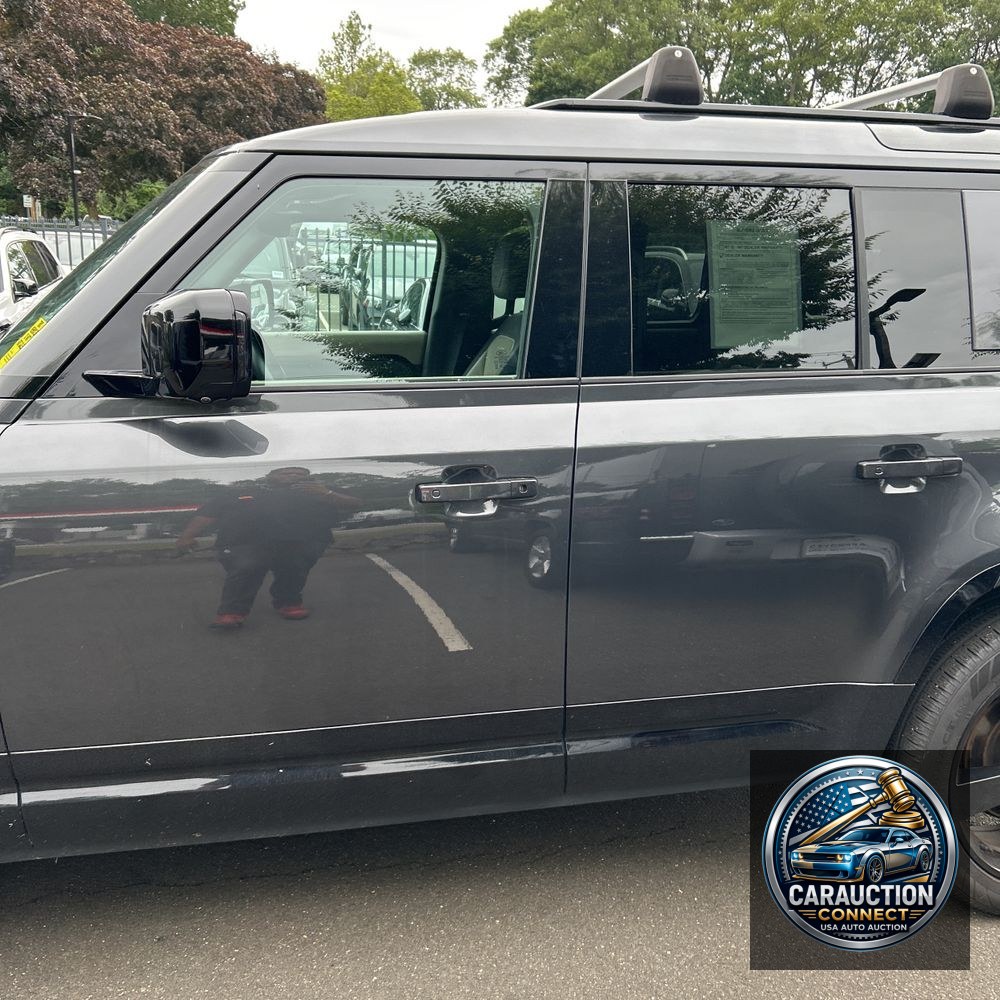 2022 Land Rover Defender 110 X-Dynamic HSE