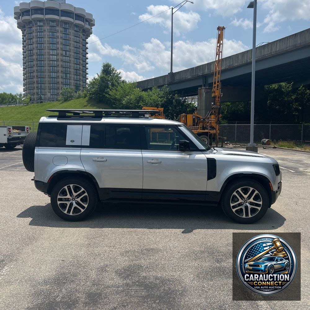 2022 Land Rover Defender 110 X-Dynamic HSE