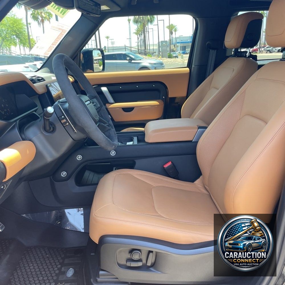 2024 Land Rover Defender 90 V8