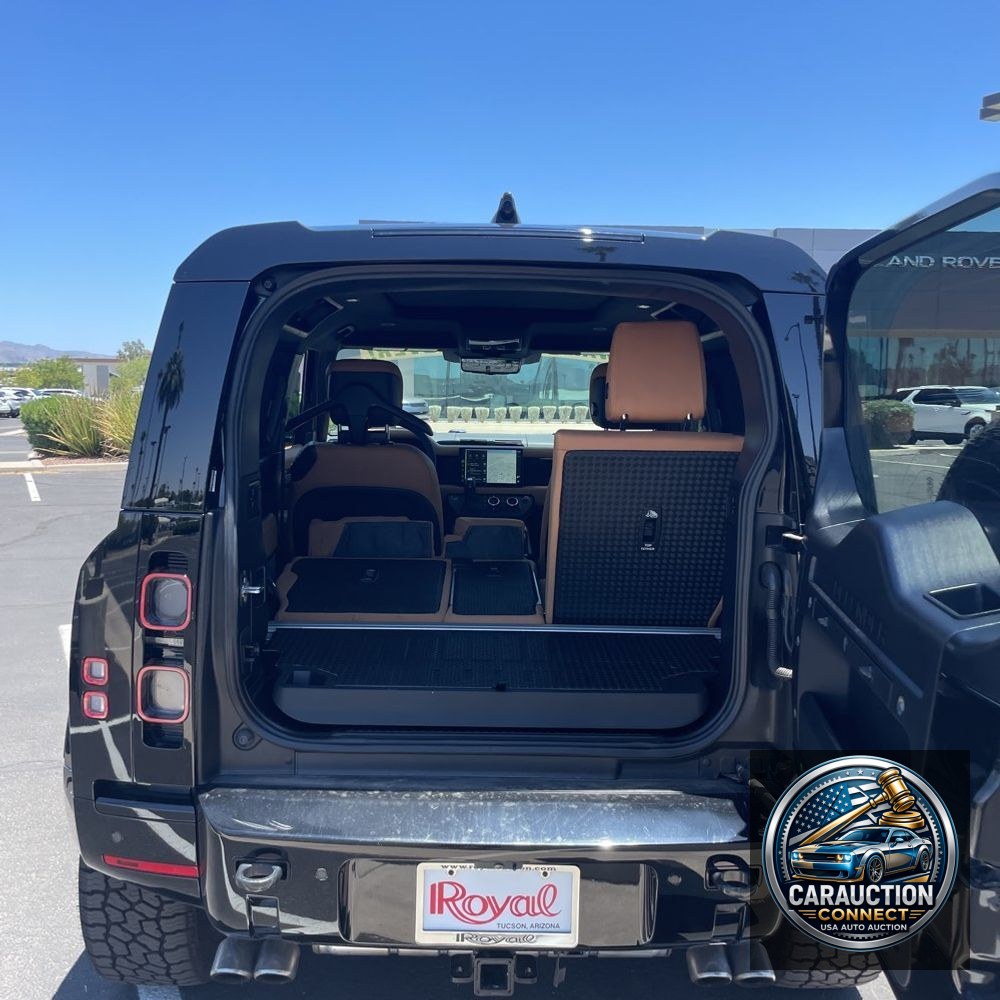 2024 Land Rover Defender 90 V8