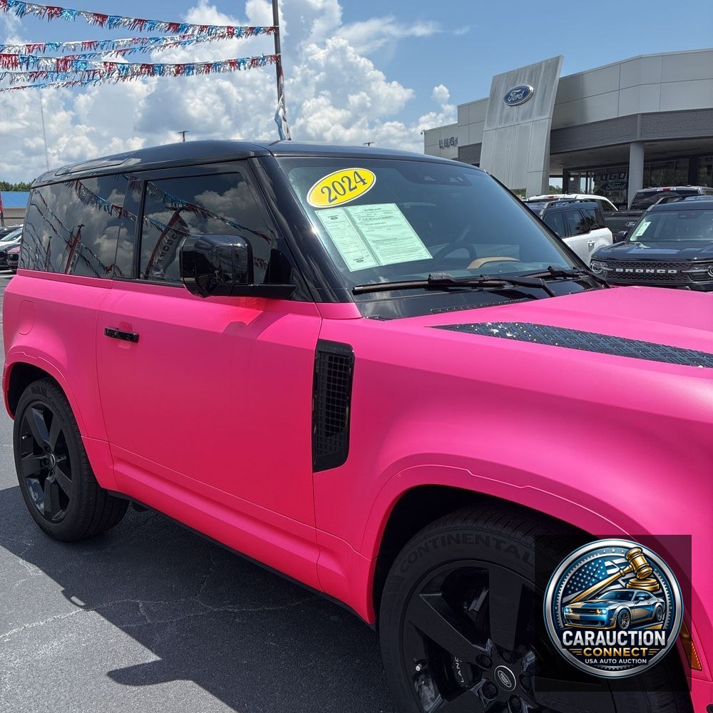 2024 Land Rover Defender 90 V8