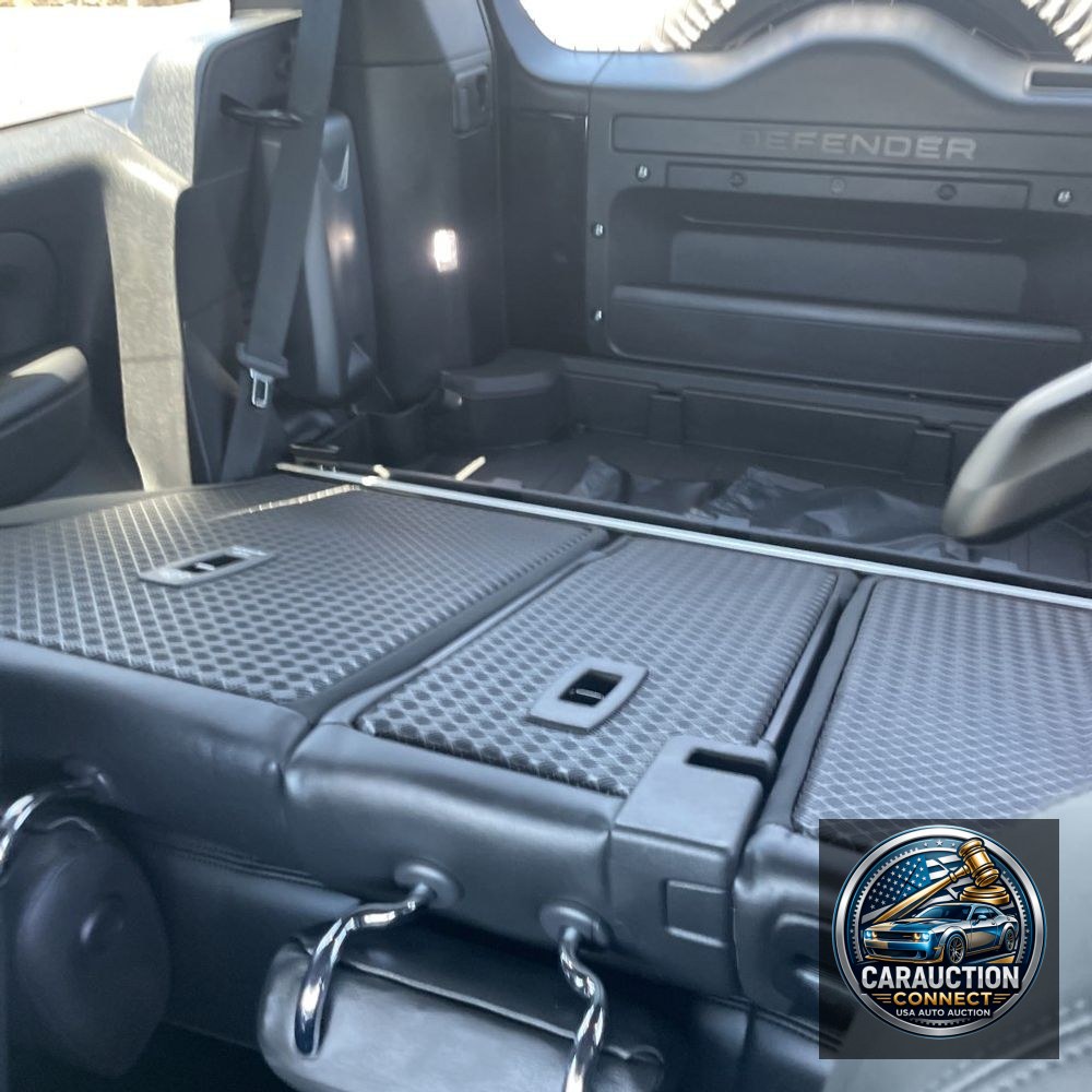 2024 Land Rover Defender 90 V8