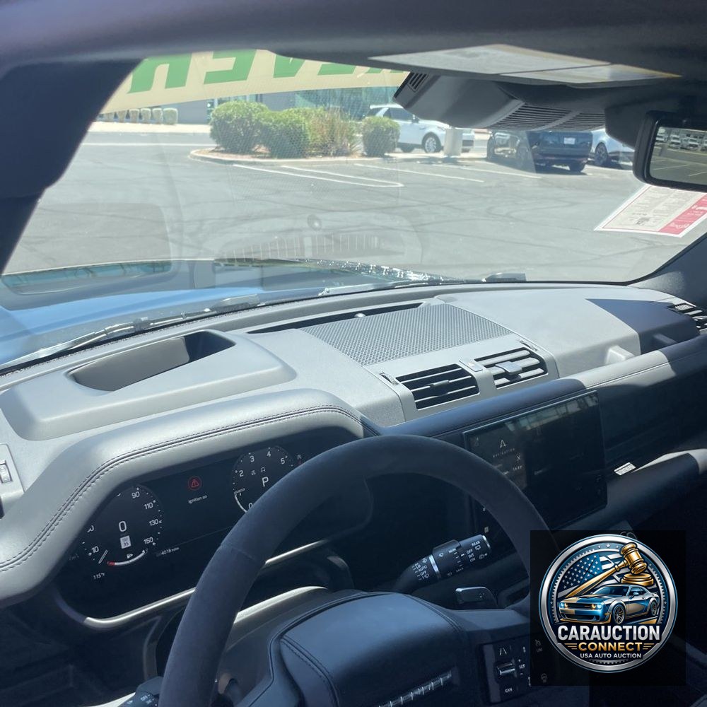 2024 Land Rover Defender 90 V8