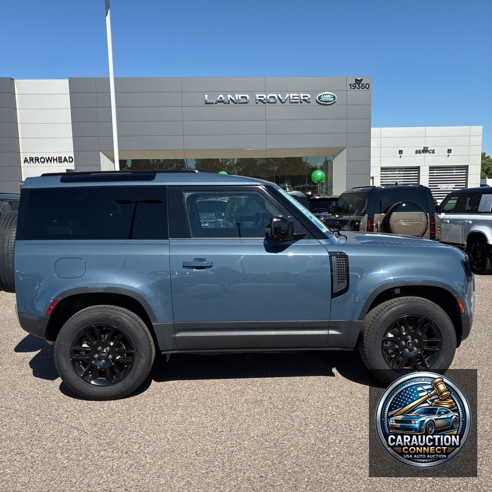 2024 Land Rover Defender 90 S P300