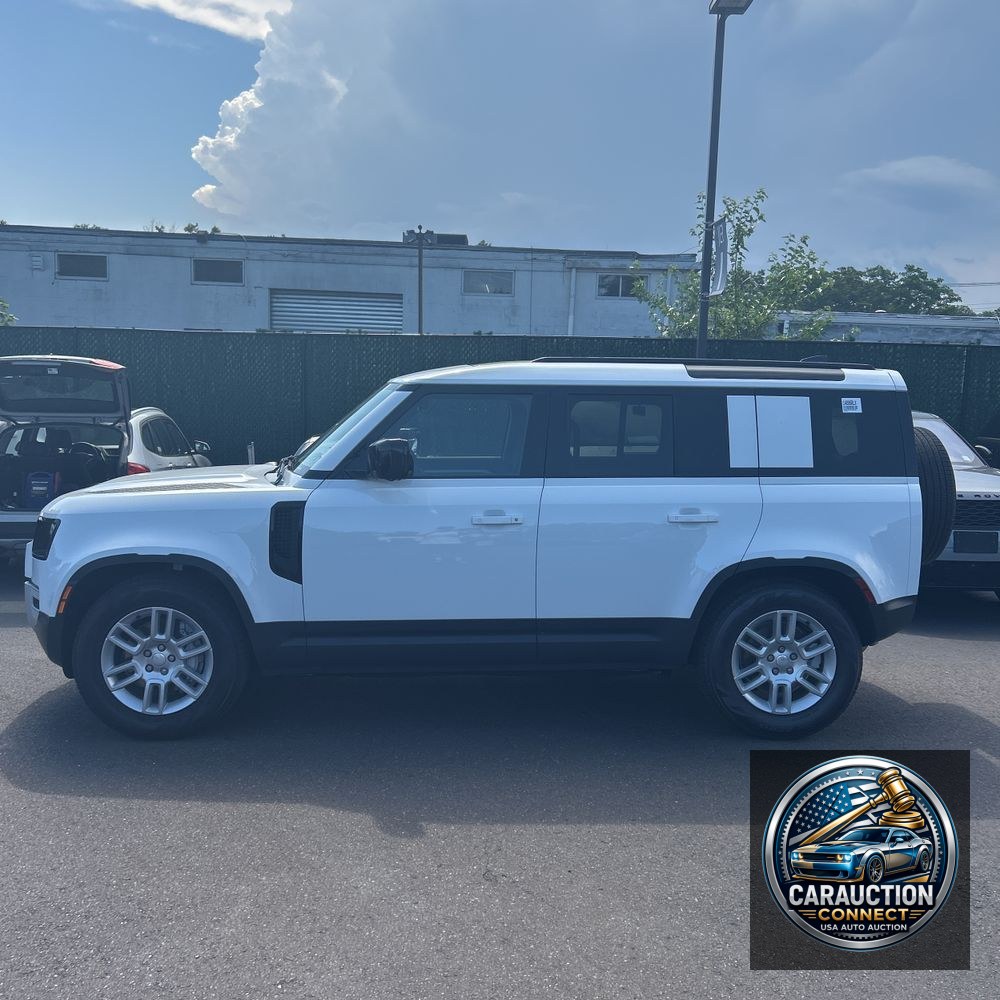 2025 Land Rover Defender 110 P400 S