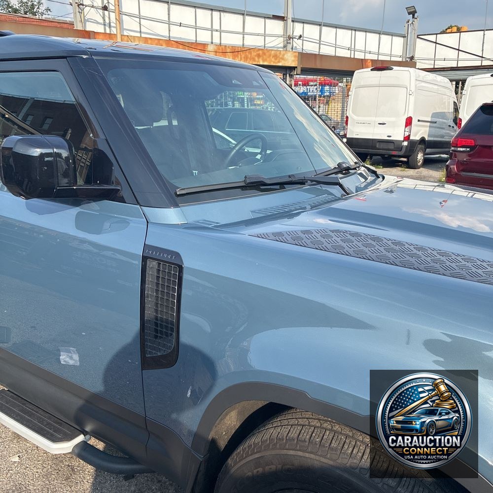 2023 Land Rover Defender 110 SE 4D SUV