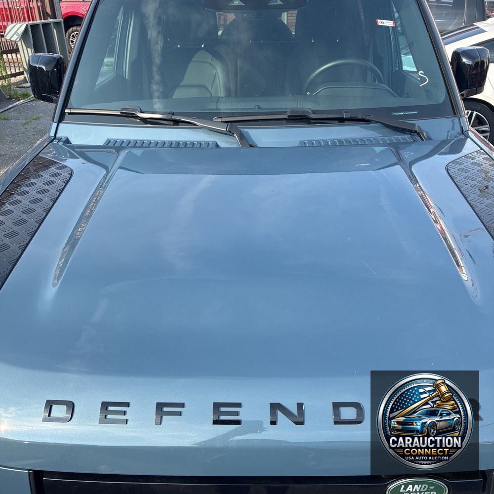 2023 Land Rover Defender 110 SE 4D SUV
