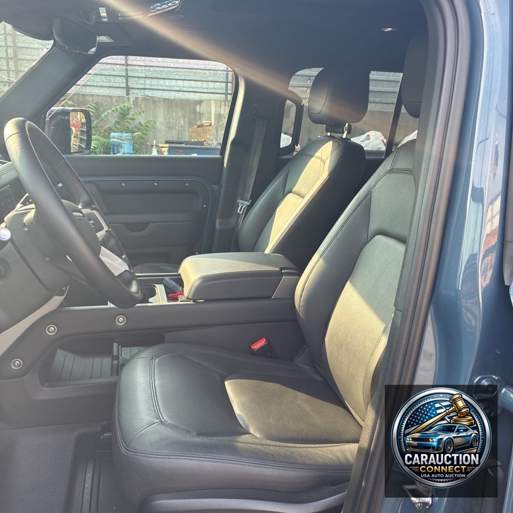 2023 Land Rover Defender 110 SE 4D SUV