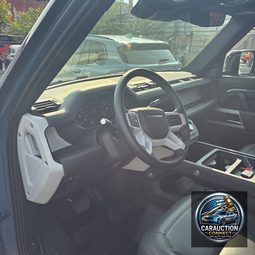 2023 Land Rover Defender 110 SE 4D SUV