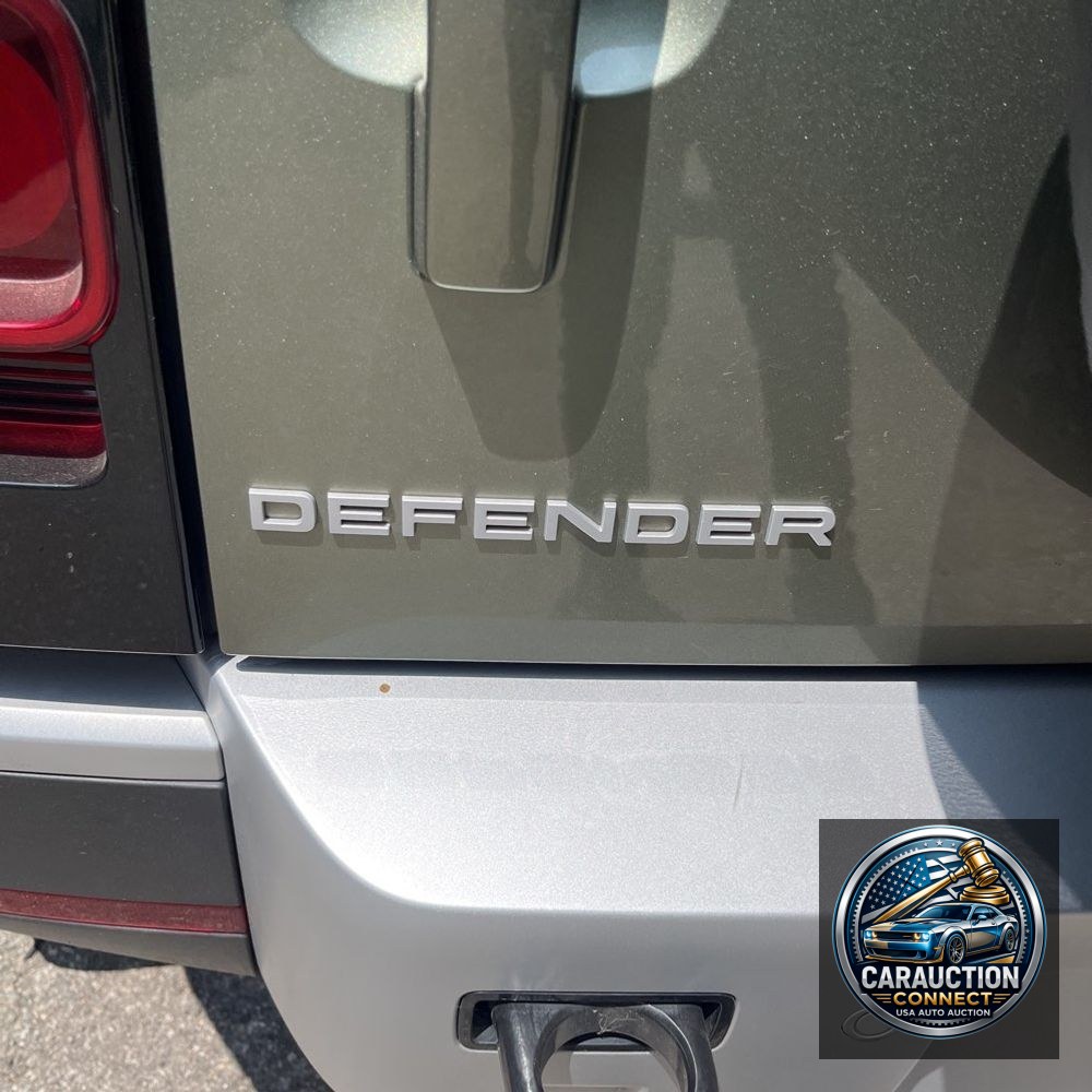 2024 Land Rover Defender 110 P300 S