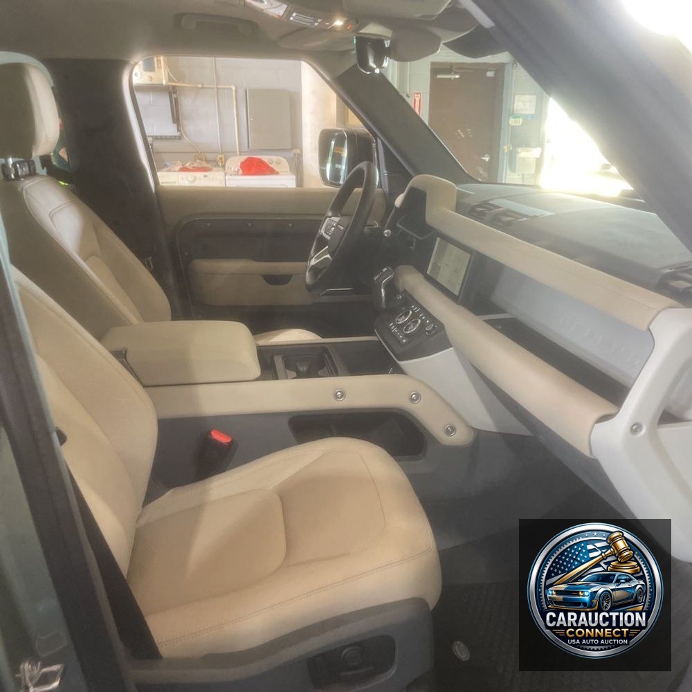 2024 Land Rover Defender 110 P300 S