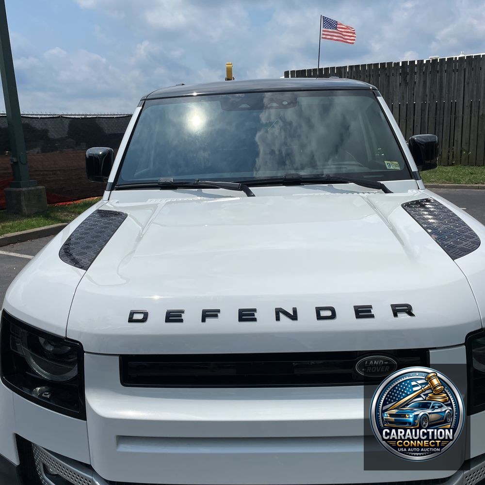 2025 Land Rover Defender 110 P300 S