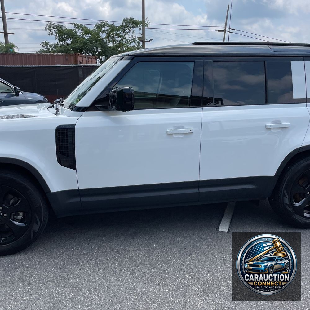 2025 Land Rover Defender 110 P300 S