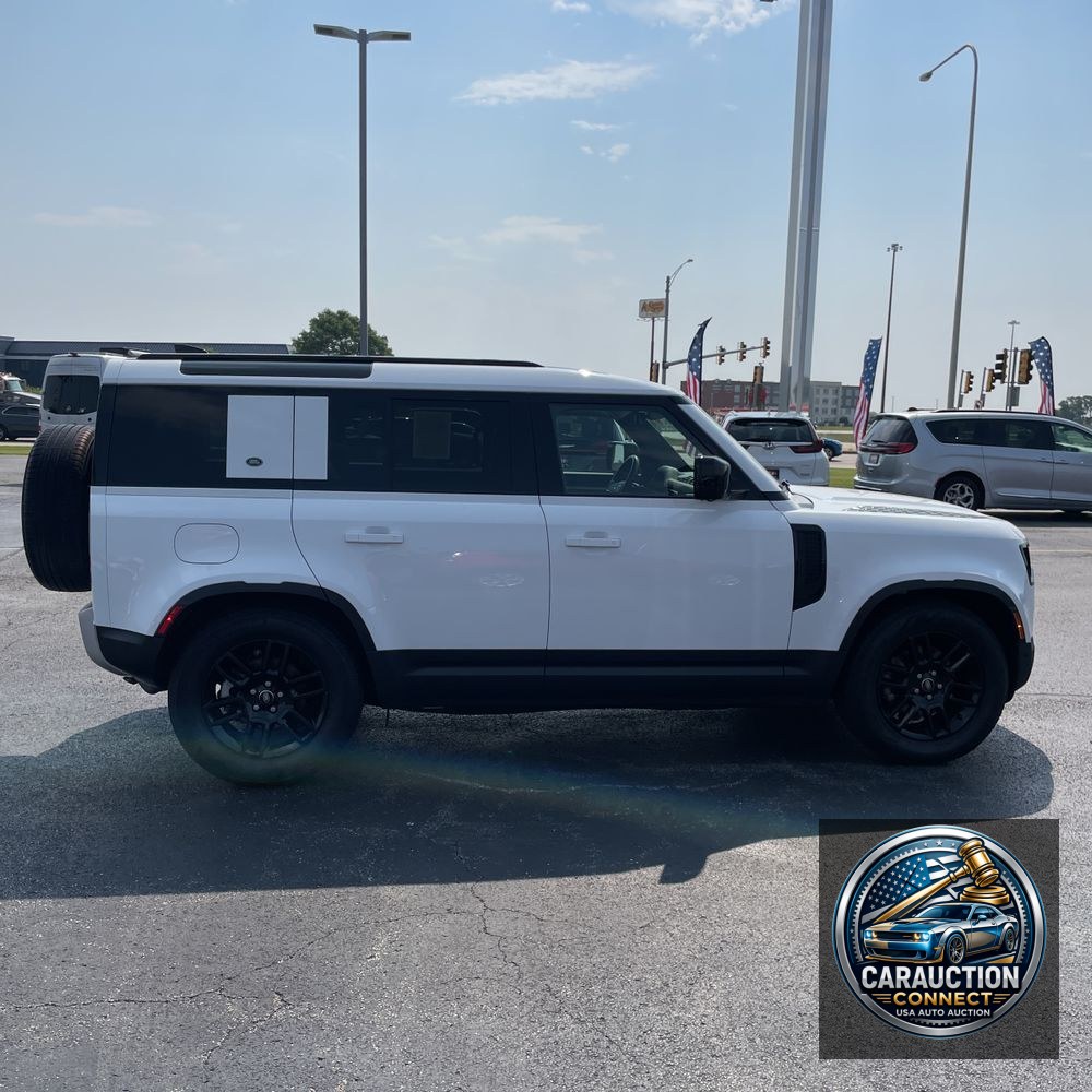 2024 Land Rover Defender 110 P300 S