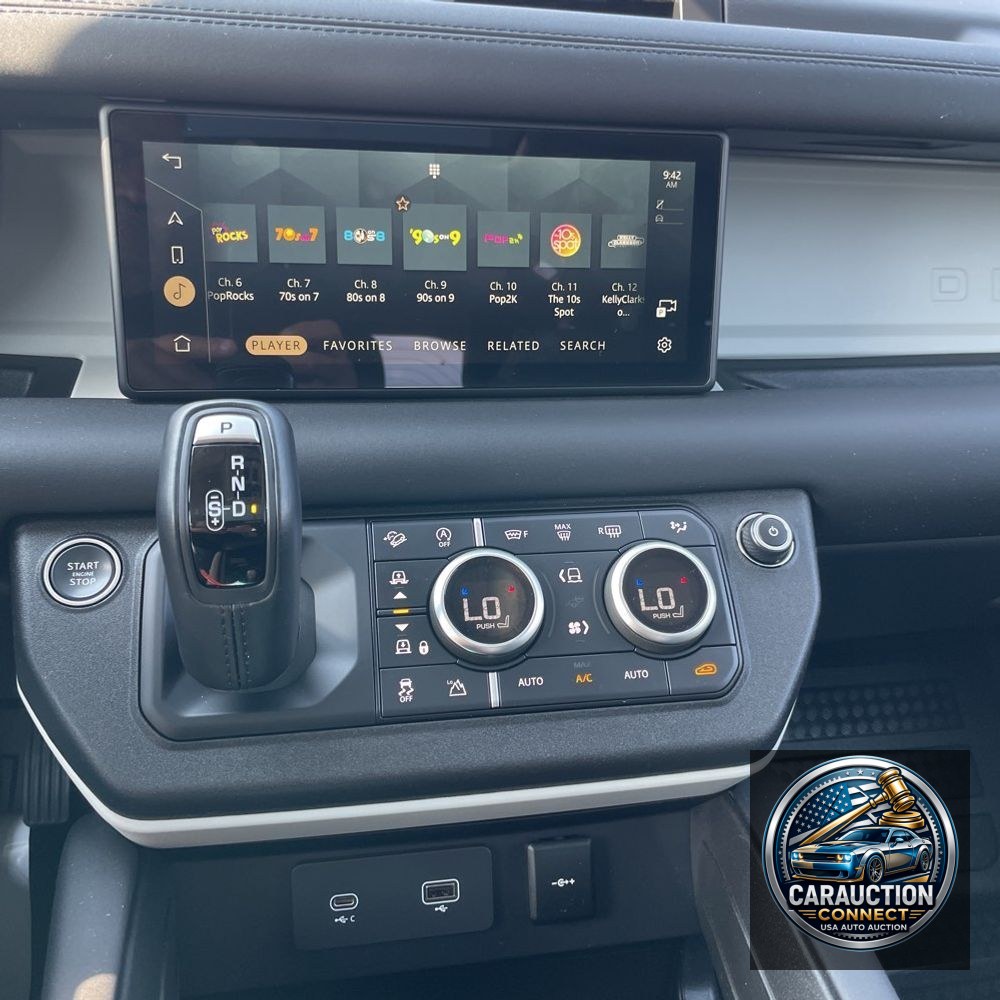 2024 Land Rover Defender 110 P300 S