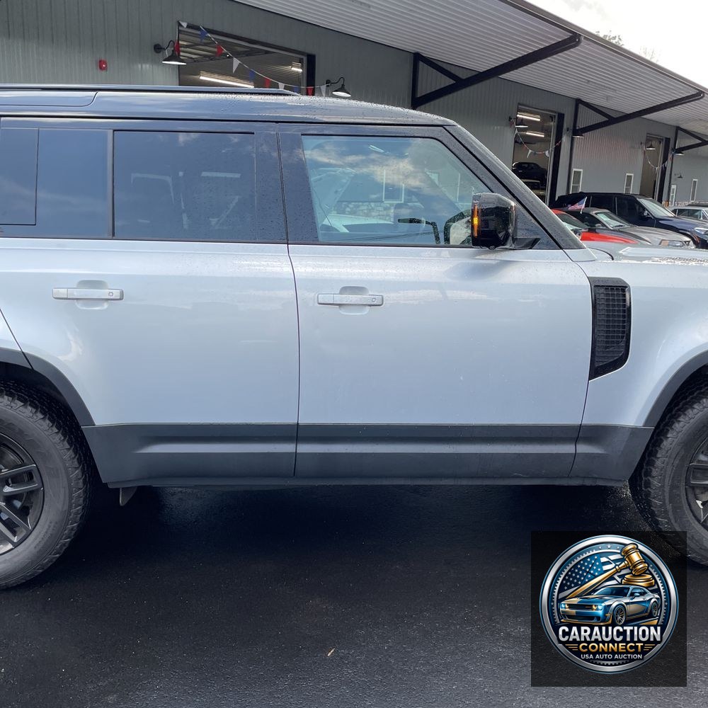 2024 Land Rover Defender 110 P300 S