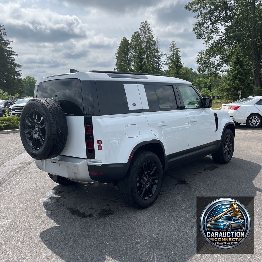 2024 Land Rover Defender 110 P300 S
