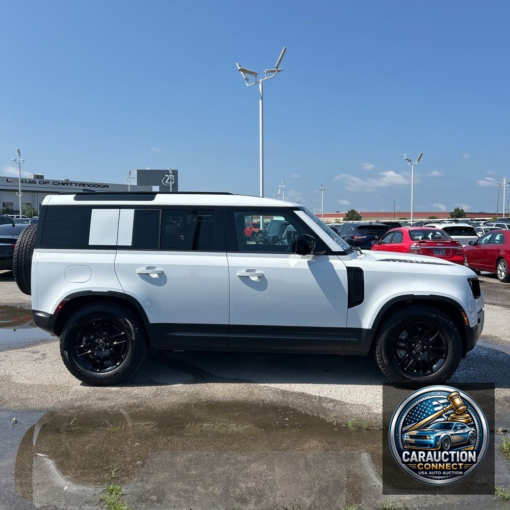 2025 Land Rover Defender 110 P300 S