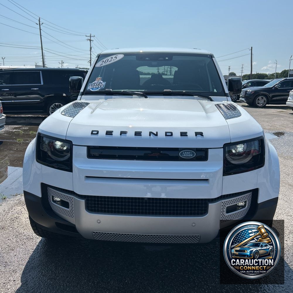 2025 Land Rover Defender 110 P300 S