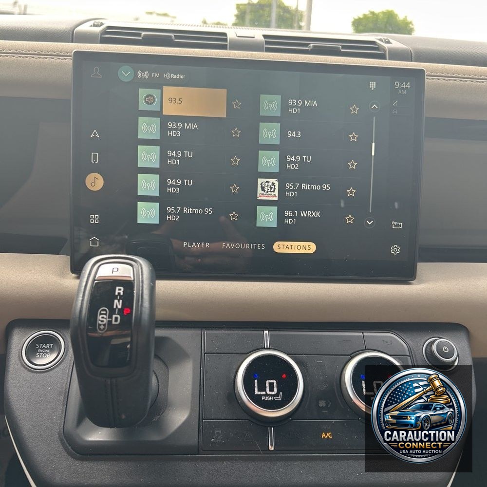 2022 Land Rover Defender 110 S