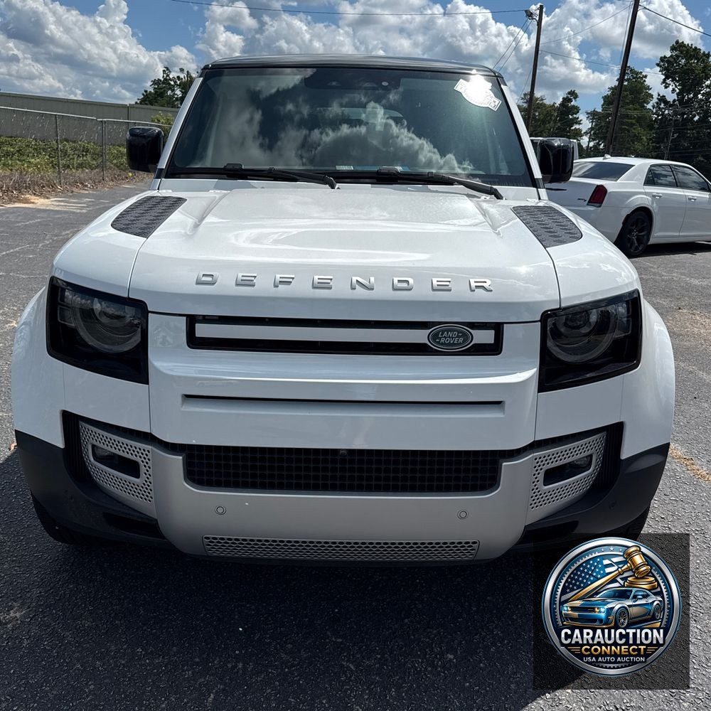 2025 Land Rover Defender 130 S P300