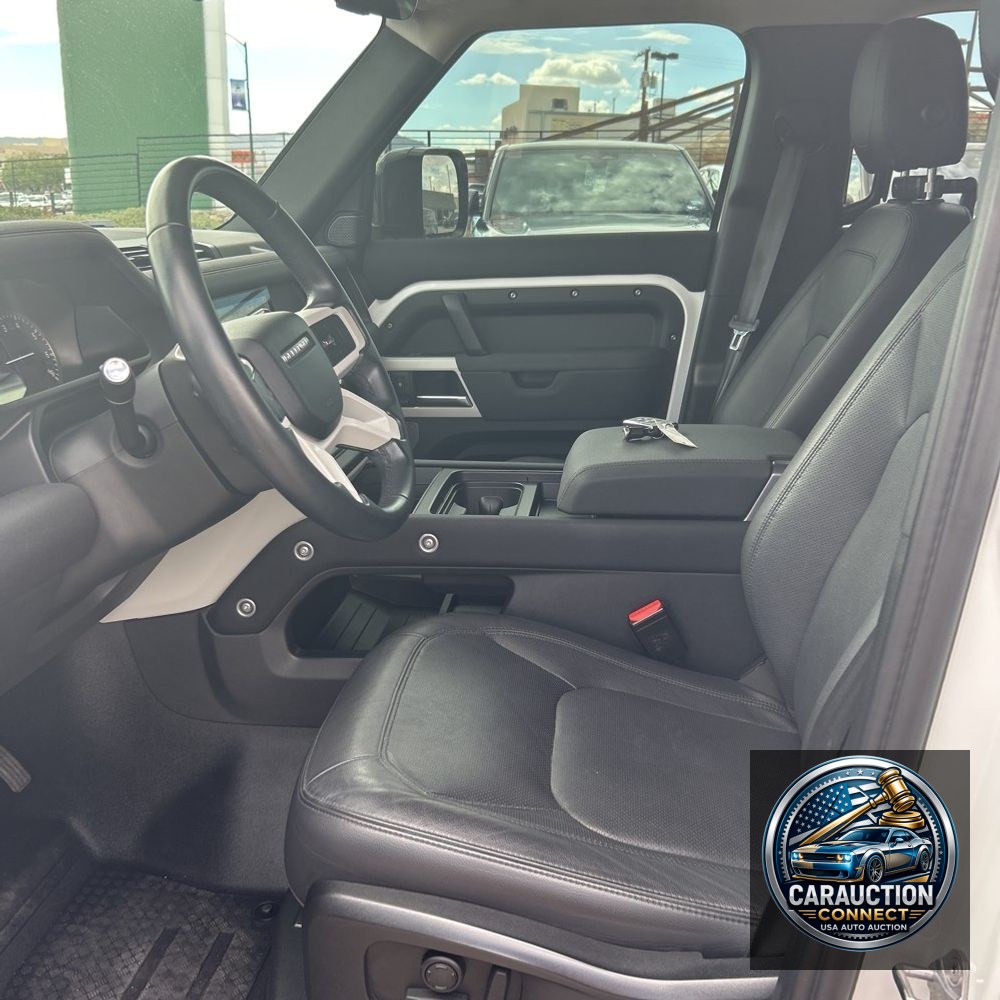 2023 Land Rover Defender 110 SE
