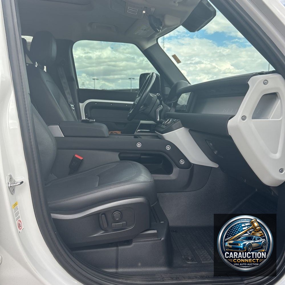2023 Land Rover Defender 110 SE