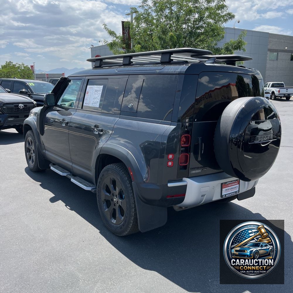 2023 Land Rover Defender 110 SE