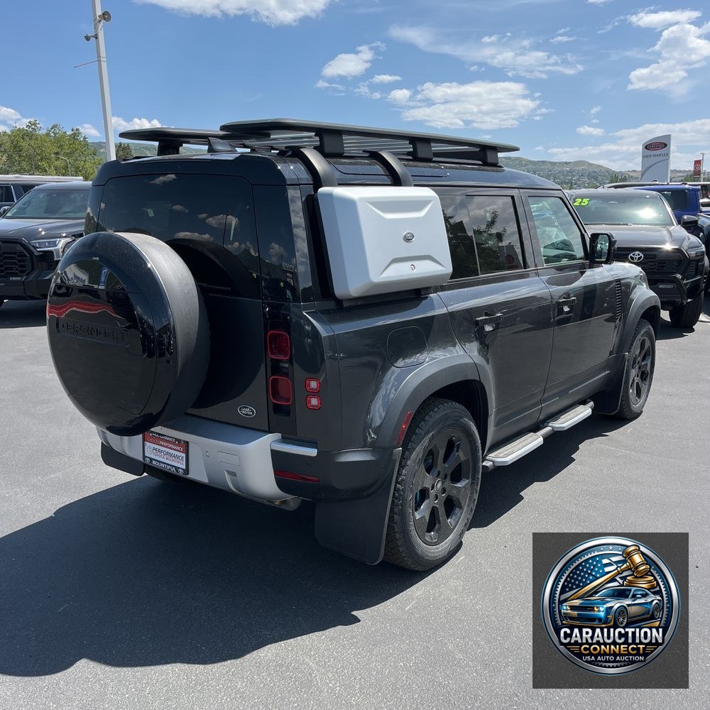 2023 Land Rover Defender 110 SE