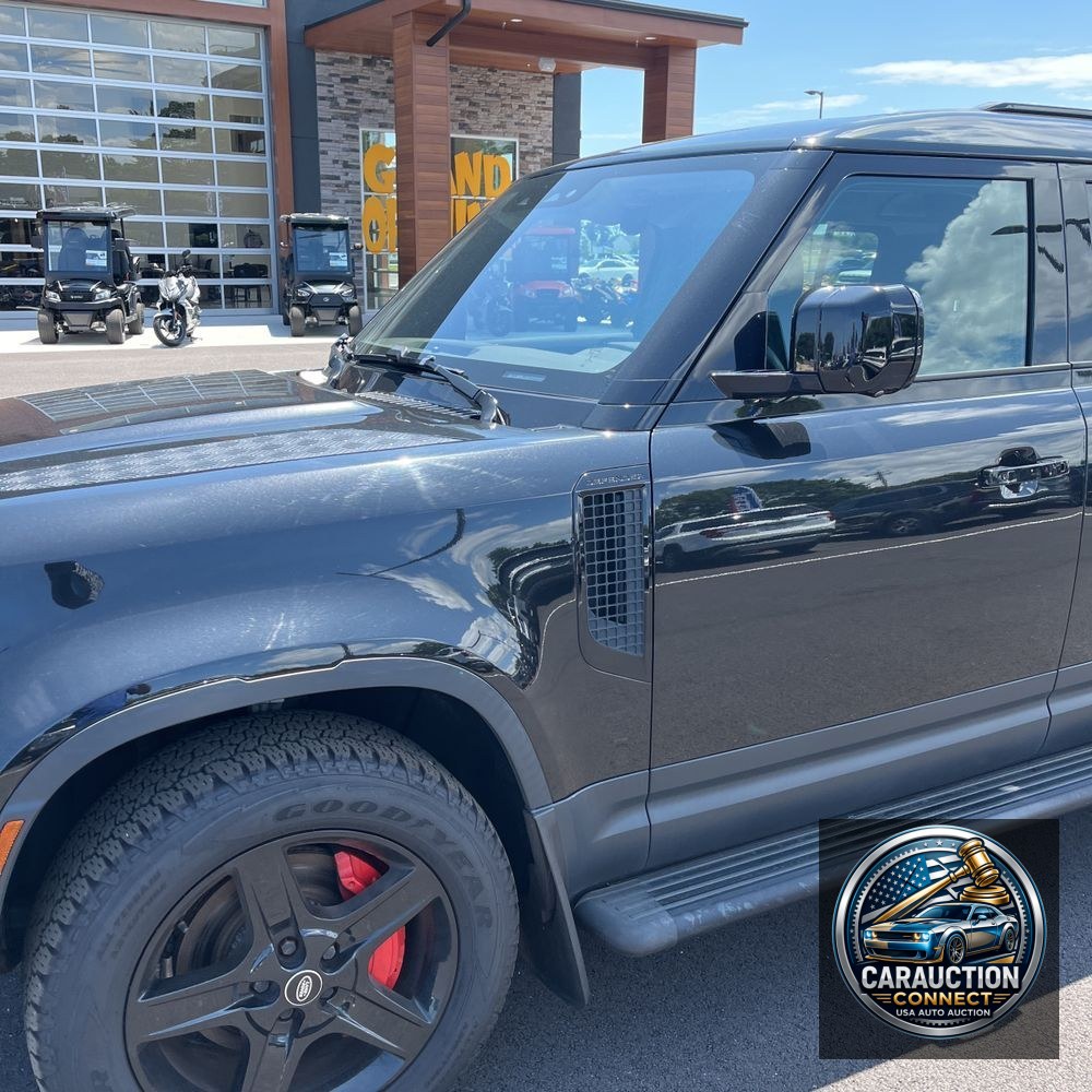 2022 Land Rover Defender 110 SE