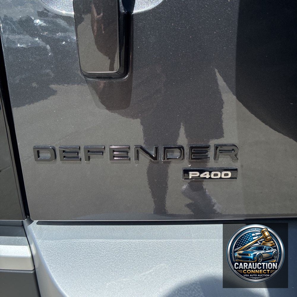 2023 Land Rover Defender 110 SE