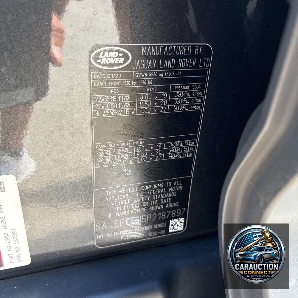 2023 Land Rover Defender 110 SE