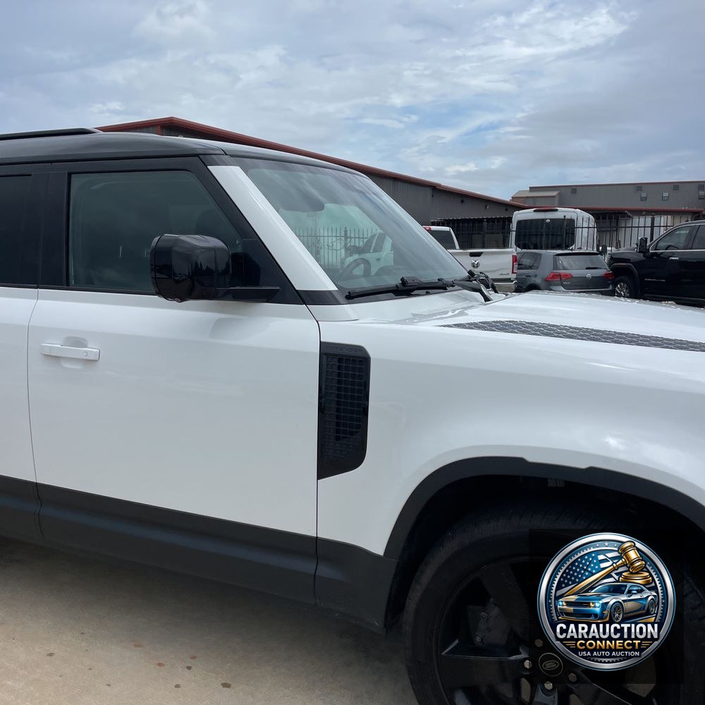 2021 Land Rover Defender 110 SE