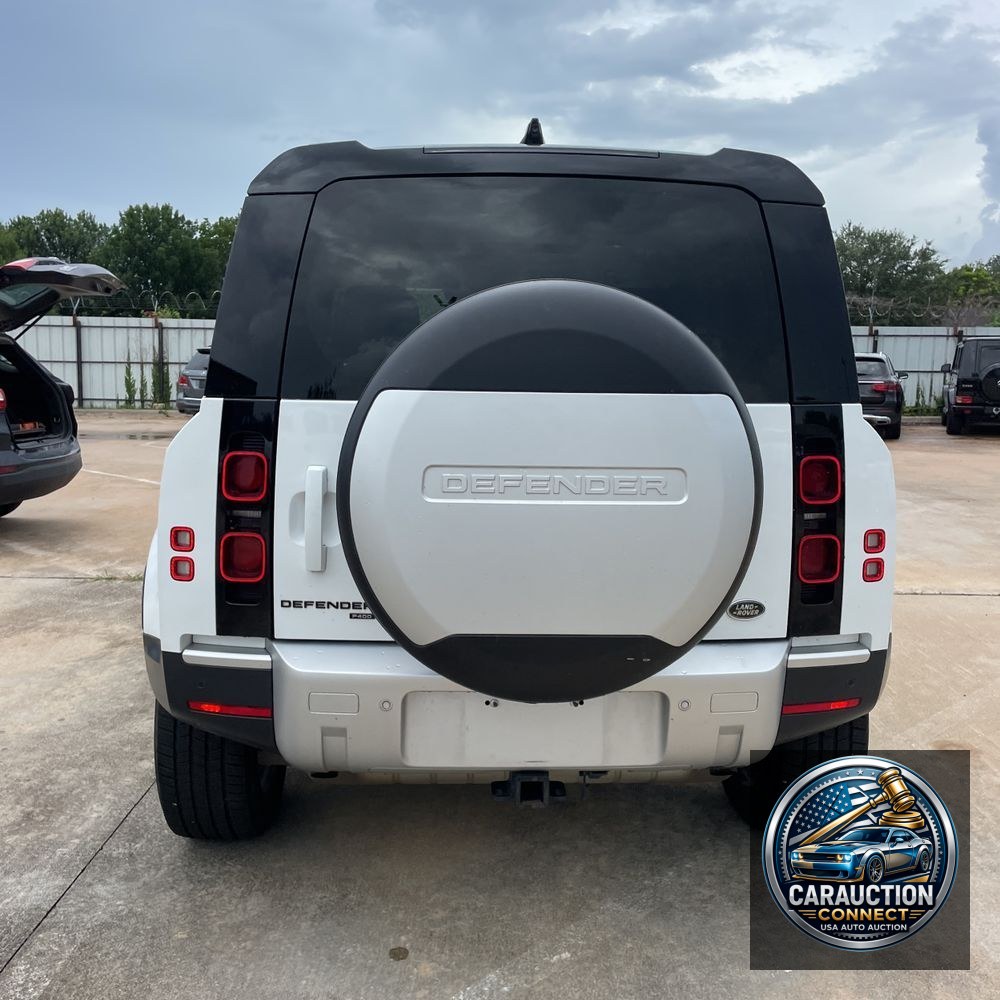 2021 Land Rover Defender 110 SE