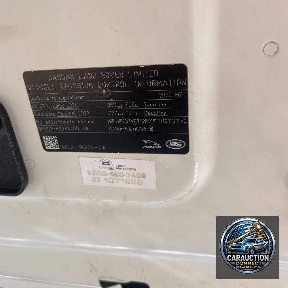 2023 Land Rover Defender 130 SE